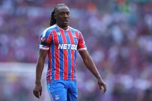 水晶宫主帅格拉斯纳确认埃泽解约金条款到期，俱乐部完全掌控局面