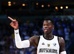 活塞篮球运营总裁：没留下小黑&小哈达威等人是其他队报价更高