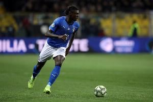 至少连续四场世预赛为意大利进球，小基恩是第四位做到这点的球员