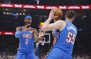 卡特:可怕的是 雷霆上赛季就很强&但本赛季更强了 大家得小心了