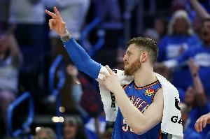 戴格诺特：哈滕和队友默契越好越好&知道咋融入球队 现在水平极高